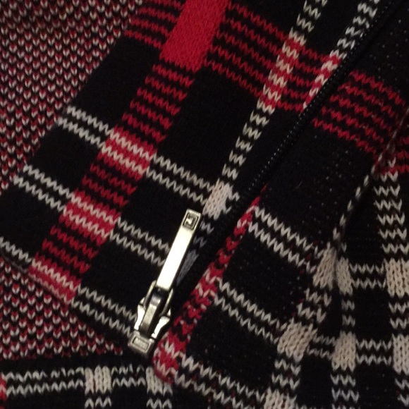 NWT Chaps asymmetrical plaid holiday zipup vest M - Picture 7 of 8